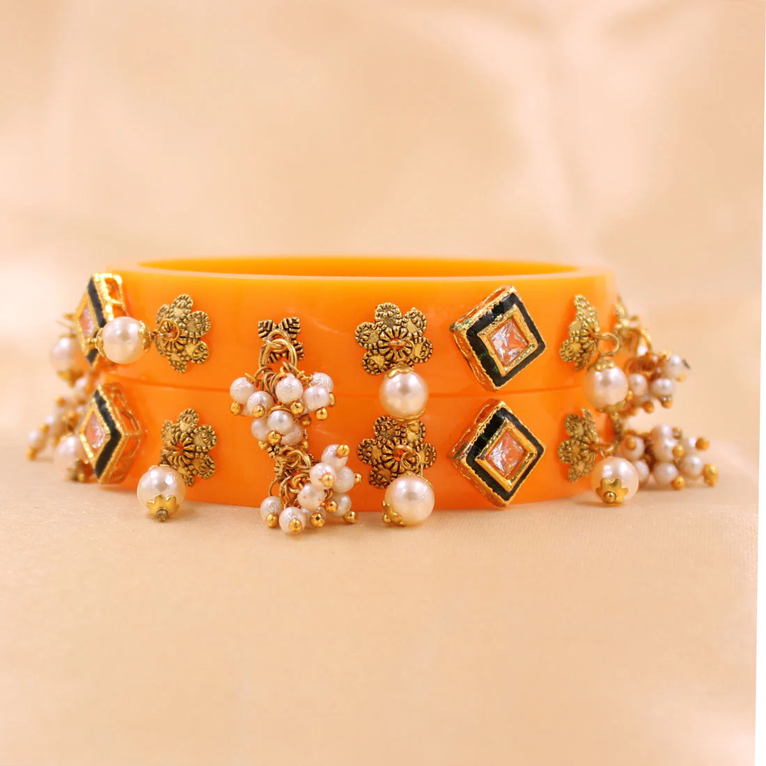 Set of 2 Acrylic Kundan Gajra Bangles by Leshya