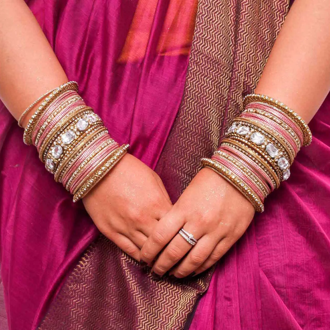 Set of 2 Beautiful Colored Bangle Set With Big Kundan Stone - Image 4