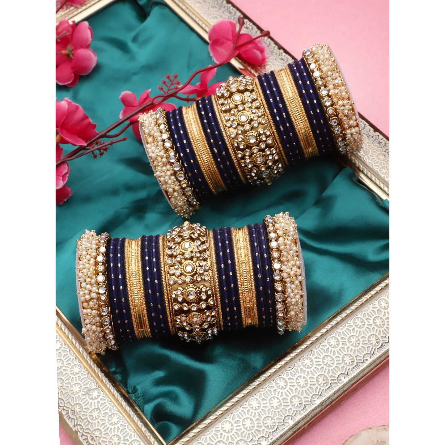 Traditional long bridal set by Leshya for both hands - Image 4